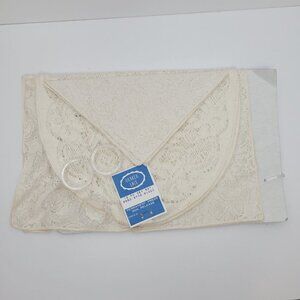 Quaker Lace vintage lace table set 12 pieces